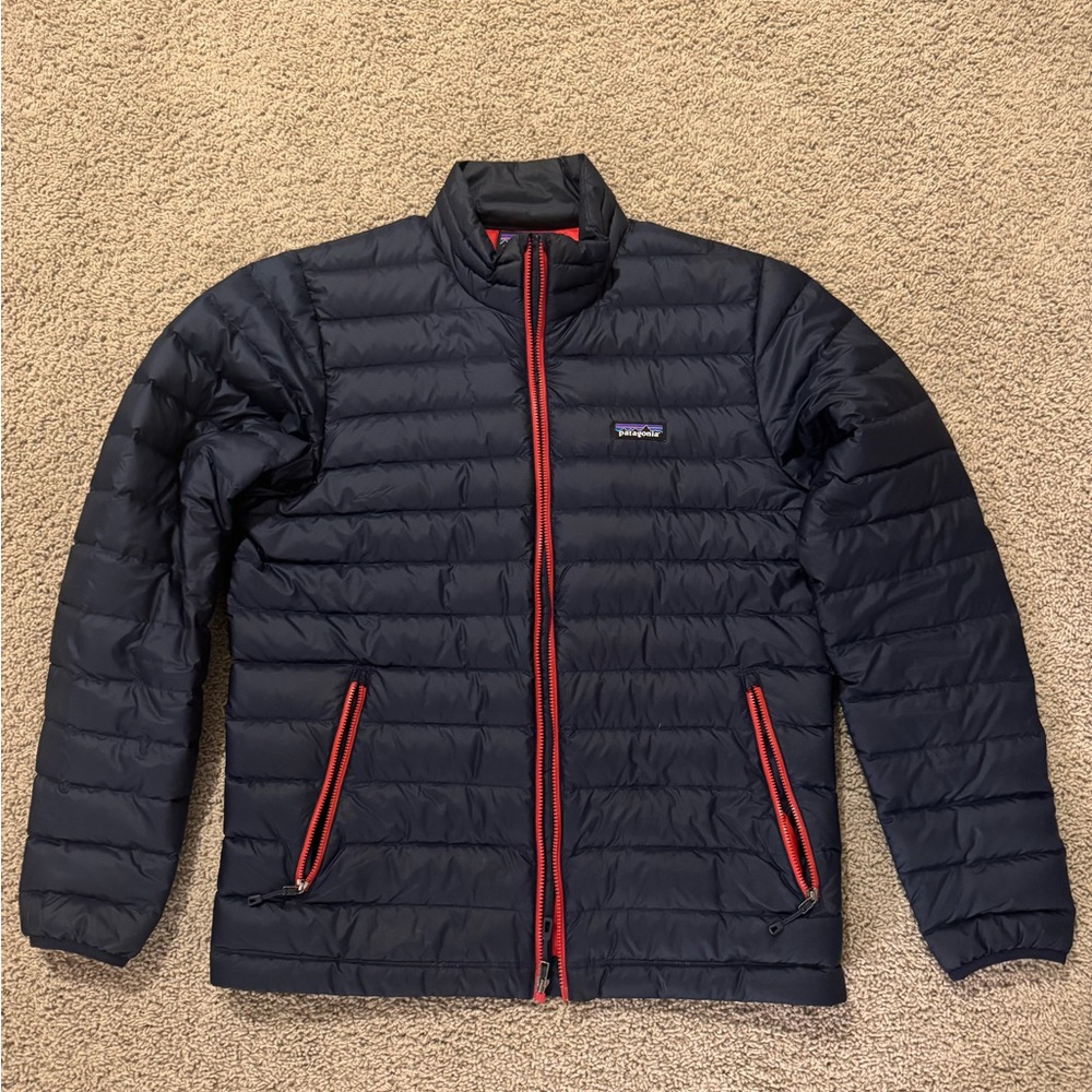 Patagonia Men's Dark Blue Puffer with Red Highlights